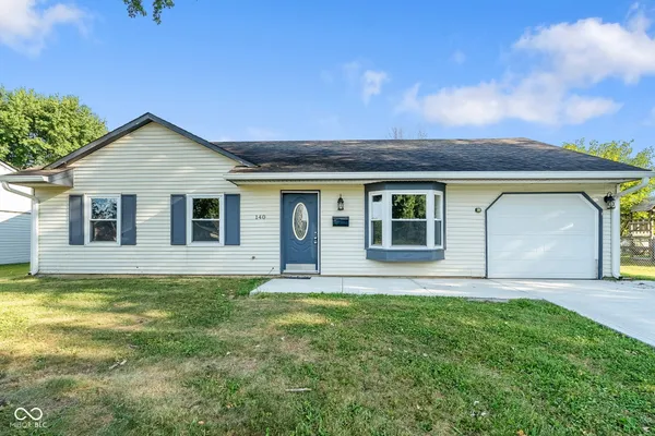 $229,900 | 140 Brentwood Lane, Whiteland, IN 46184