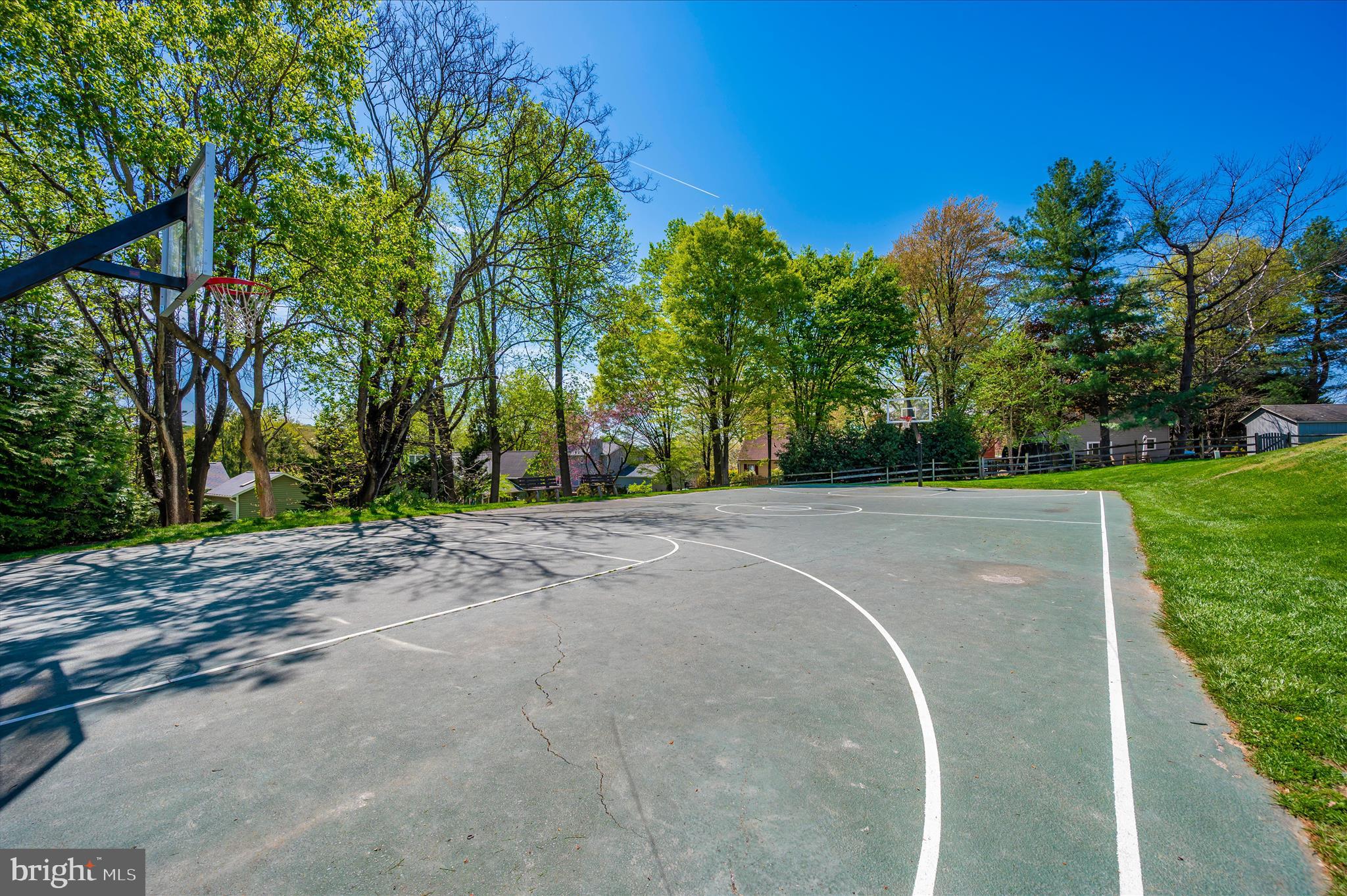 6596 East Lakeridge Road New Market, MD 21774 - Photo 90 of 131 Club House Basketball Court
