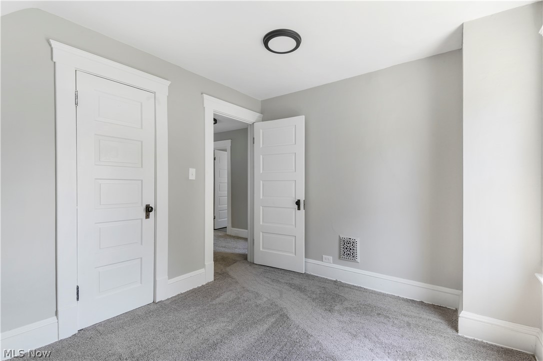 3529 Krather Road Cleveland, OH 44109 - Photo 15 of 28