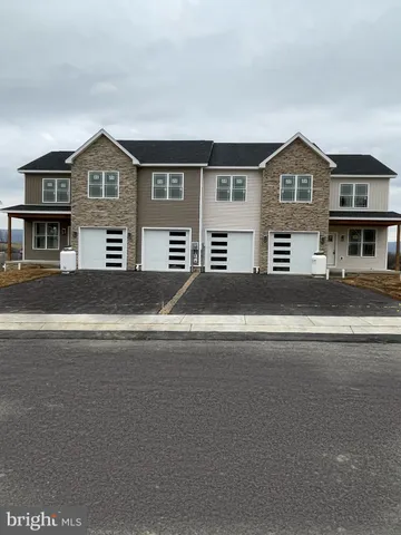 $388,900 | 11820 Mystic Rock Lane South, Waynesboro, PA 17268