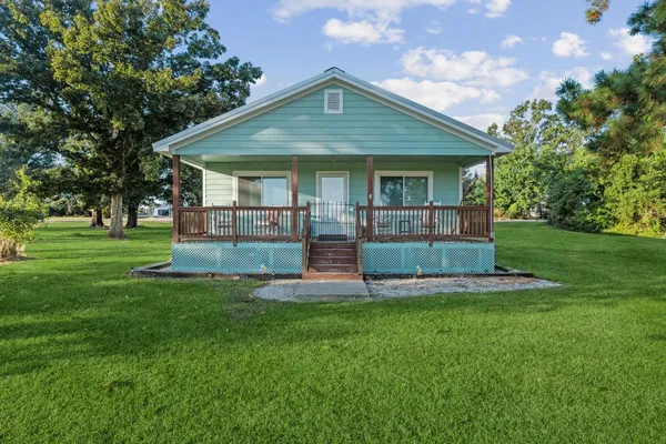 $249,900 | 219 Lakeshore North, Onalaska, TX 77360