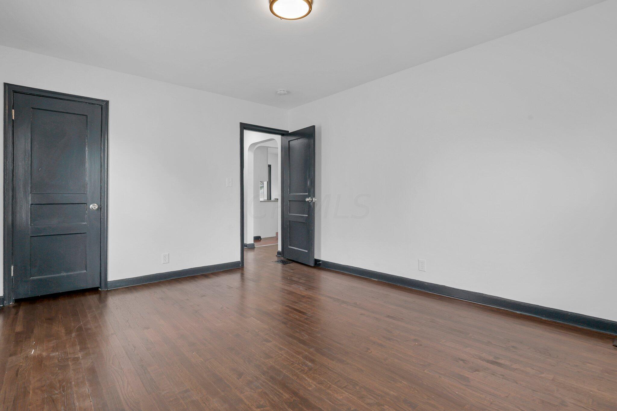 2253 Gerbert Road Columbus, OH 43211 - Photo 23 of 42 22-web-or-mls-0N4A2638