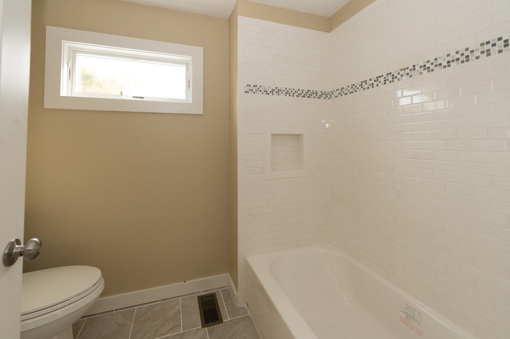 179 Stockbridge Road Scituate, MA 02066 - Photo 8 of 11 Gallery Image 8