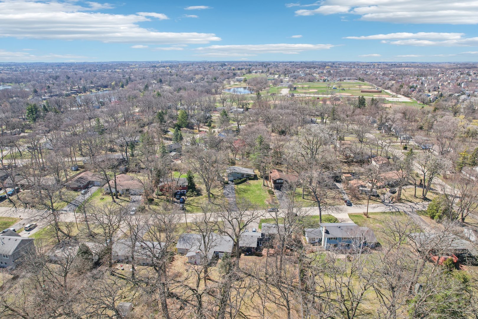1404 Banbury Road Mundelein, IL 60060 - Photo 40 of 42 a view of city and mountain