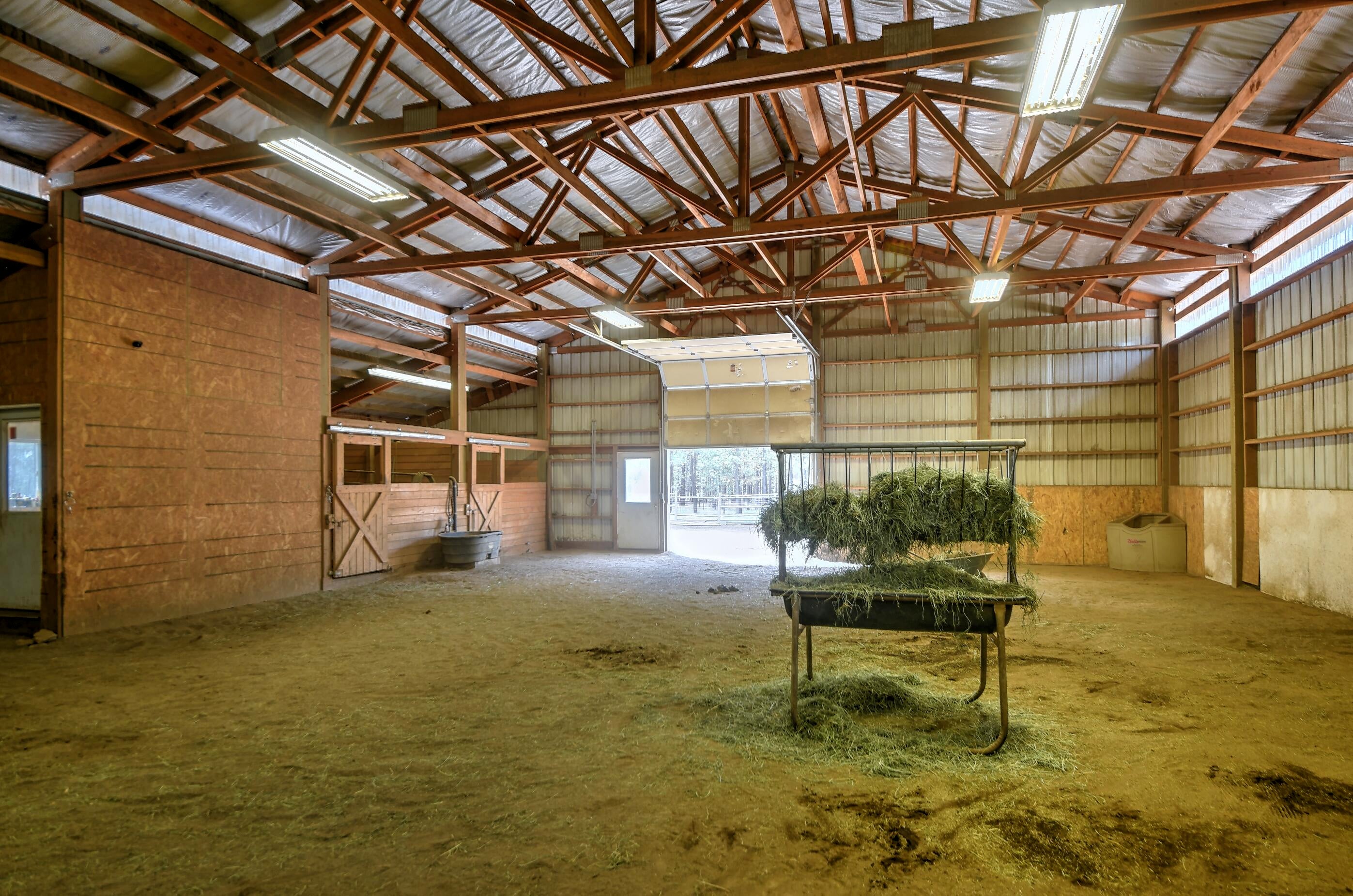52050 Read Loop La Pine, OR 97739 - Photo 8 of 37 Indoor arena hay