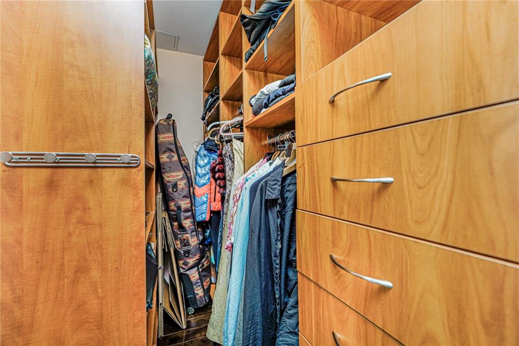 1702 Avenue Z, Unit 6B Brooklyn, NY 11235 - Photo 30 of 40 a view of a walk in the house