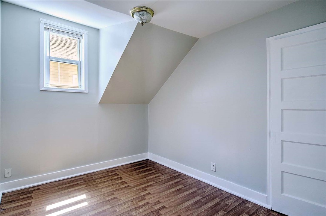 24 Ida Street Providence, RI 02909 - Photo 11 of 19