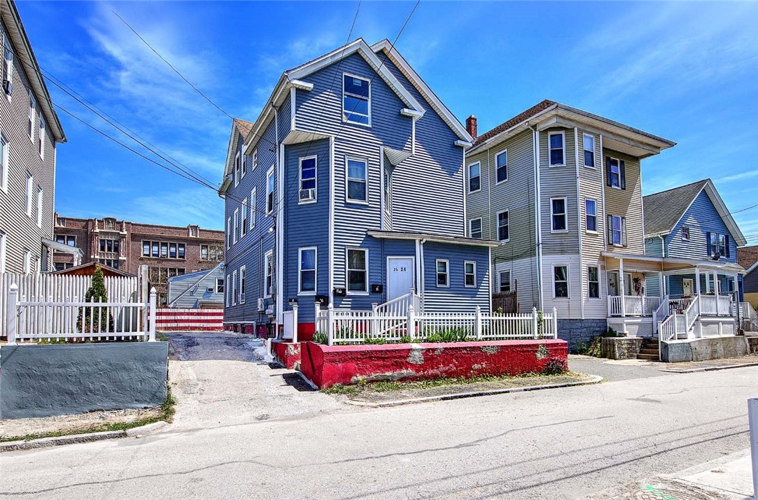 24 Ida Street Providence, RI 02909 - Photo 17 of 19