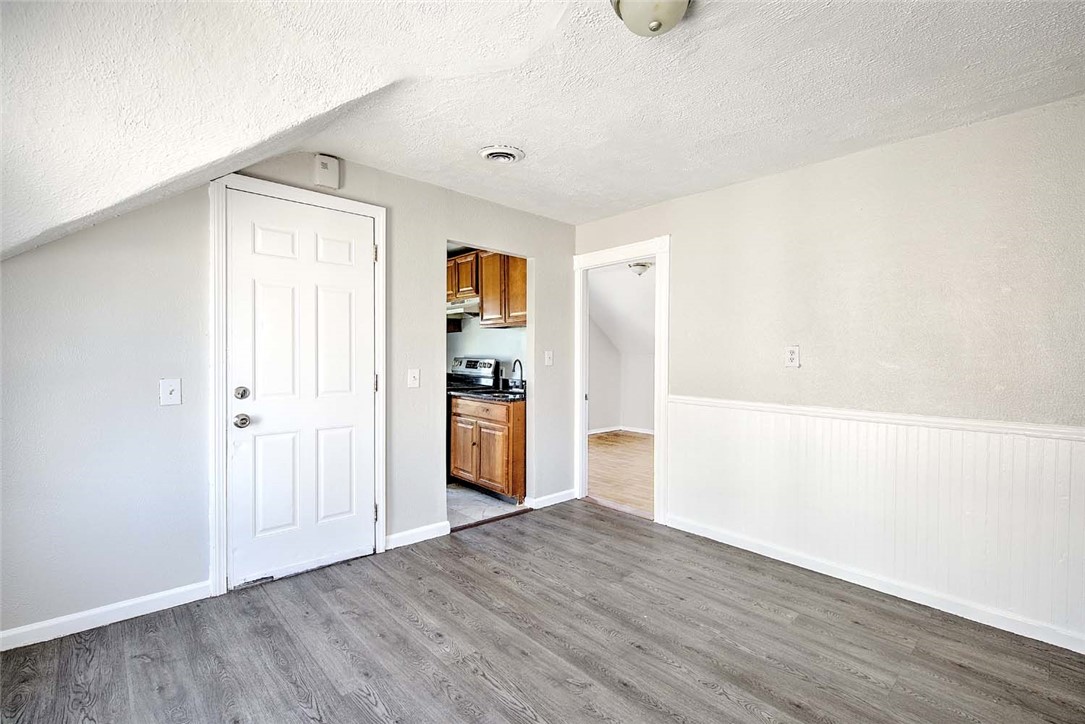 24 Ida Street Providence, RI 02909 - Photo 4 of 19