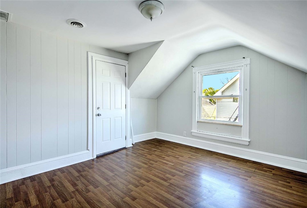 24 Ida Street Providence, RI 02909 - Photo 8 of 19