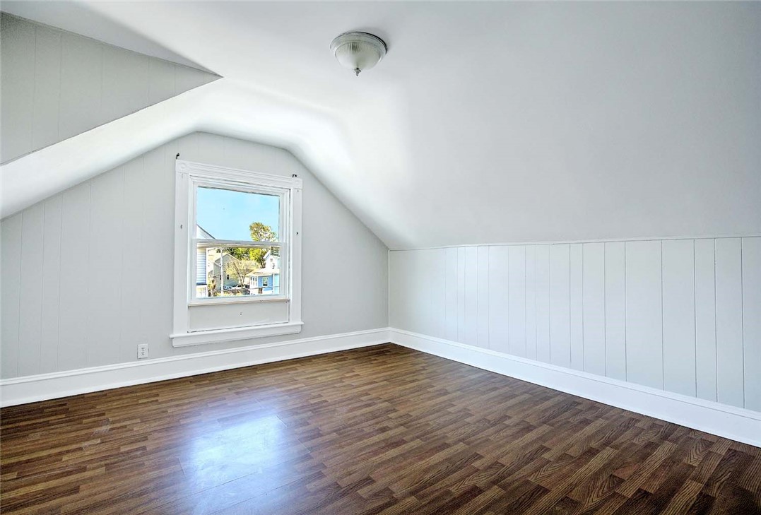 24 Ida Street Providence, RI 02909 - Photo 10 of 19