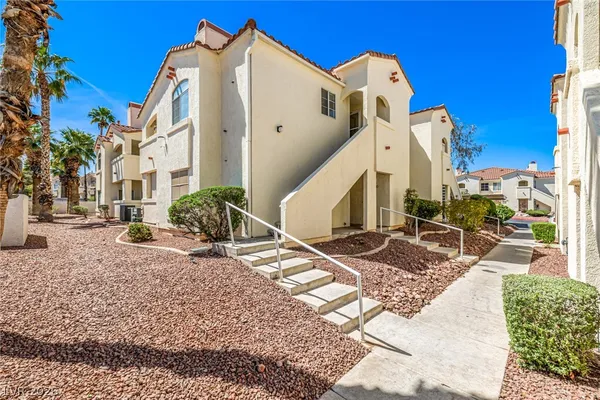 $255,000 | 698 South Racetrack Road, Unit 124, Henderson, NV 89015