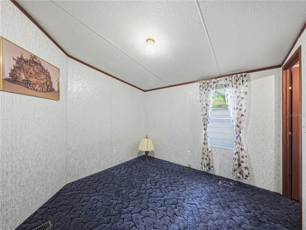 21210 137th Drive O'Brien, FL 32071 - Photo 18 of 49 a very nice looking room