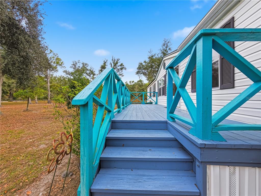 21210 137th Drive O'Brien, FL 32071 - Photo 2 of 49 a view of entryway