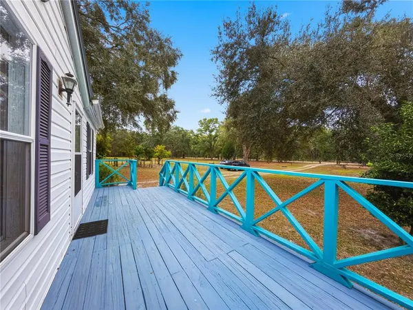 a view of an outdoor space with a balcony