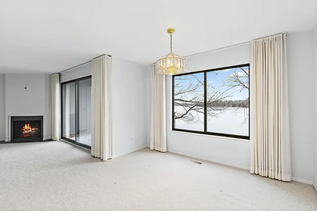 $445,000 | 25 Shoreline Road, Unit D, Lake Barrington, IL 60010