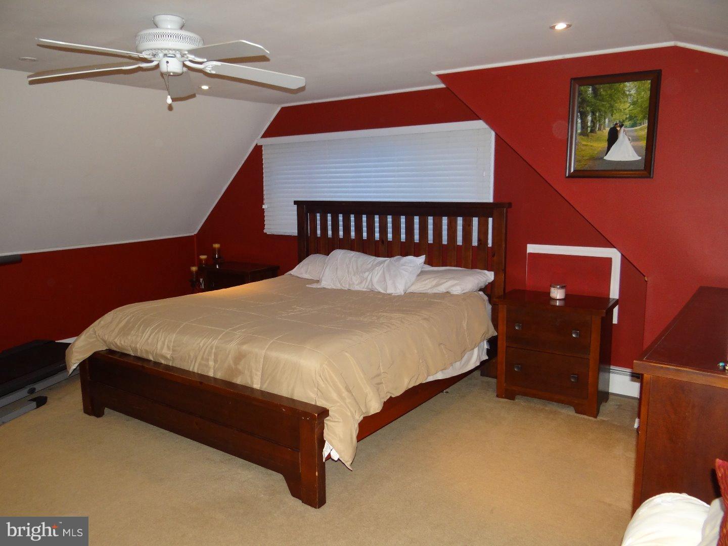 40 Quiet Road Levittown, PA 19057 - Photo 17 of 21 Bedroom - Main