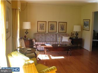 979 Jefferis Bridge Road West Chester, PA 19382 - Photo 4 of 12 Living Room