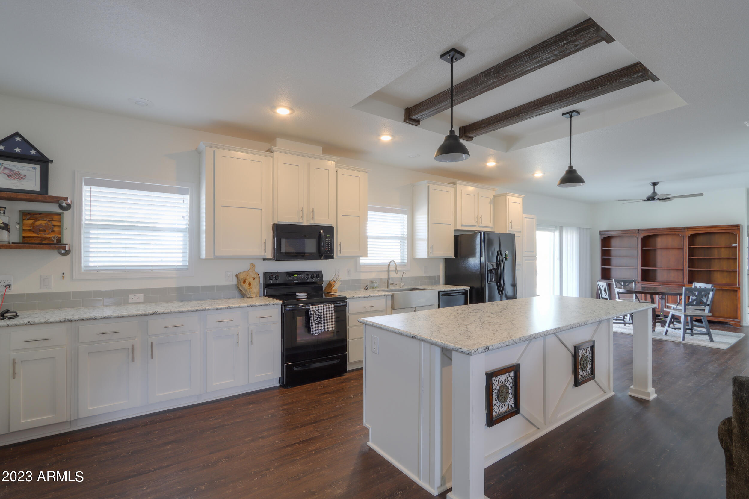 53447 West Fresno Road Maricopa, AZ 85139 - Photo 13 of 49 23