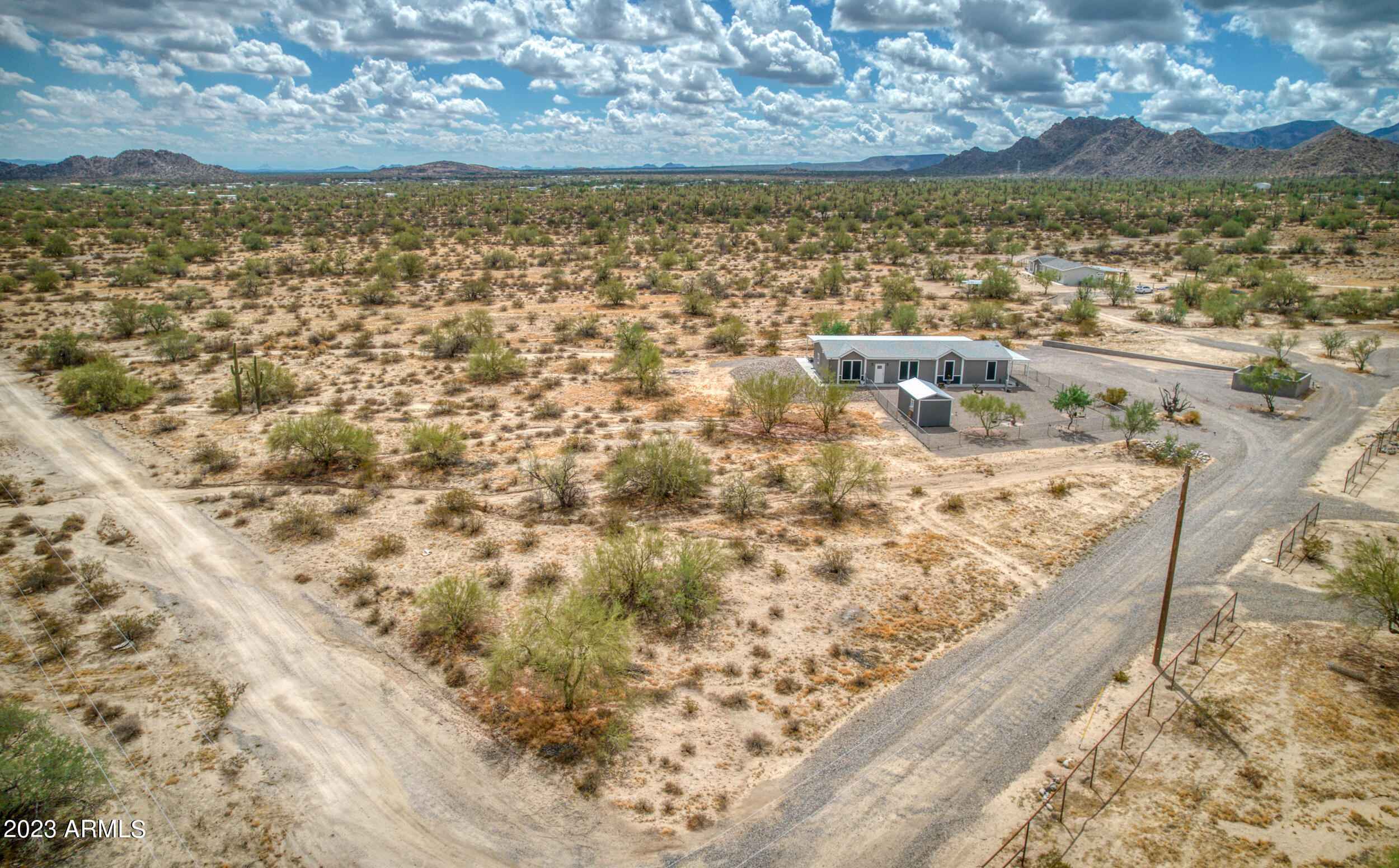53447 West Fresno Road Maricopa, AZ 85139 - Photo 27 of 49 37