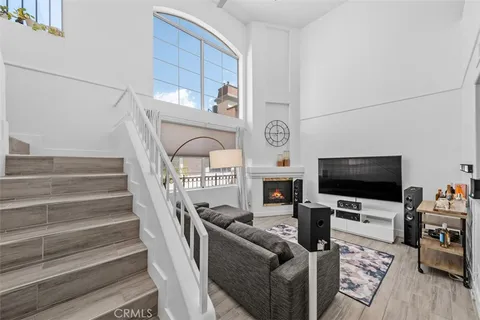 $3,000 | 7110 La Tijera Boulevard, Unit J202, Los Angeles, CA 90045
