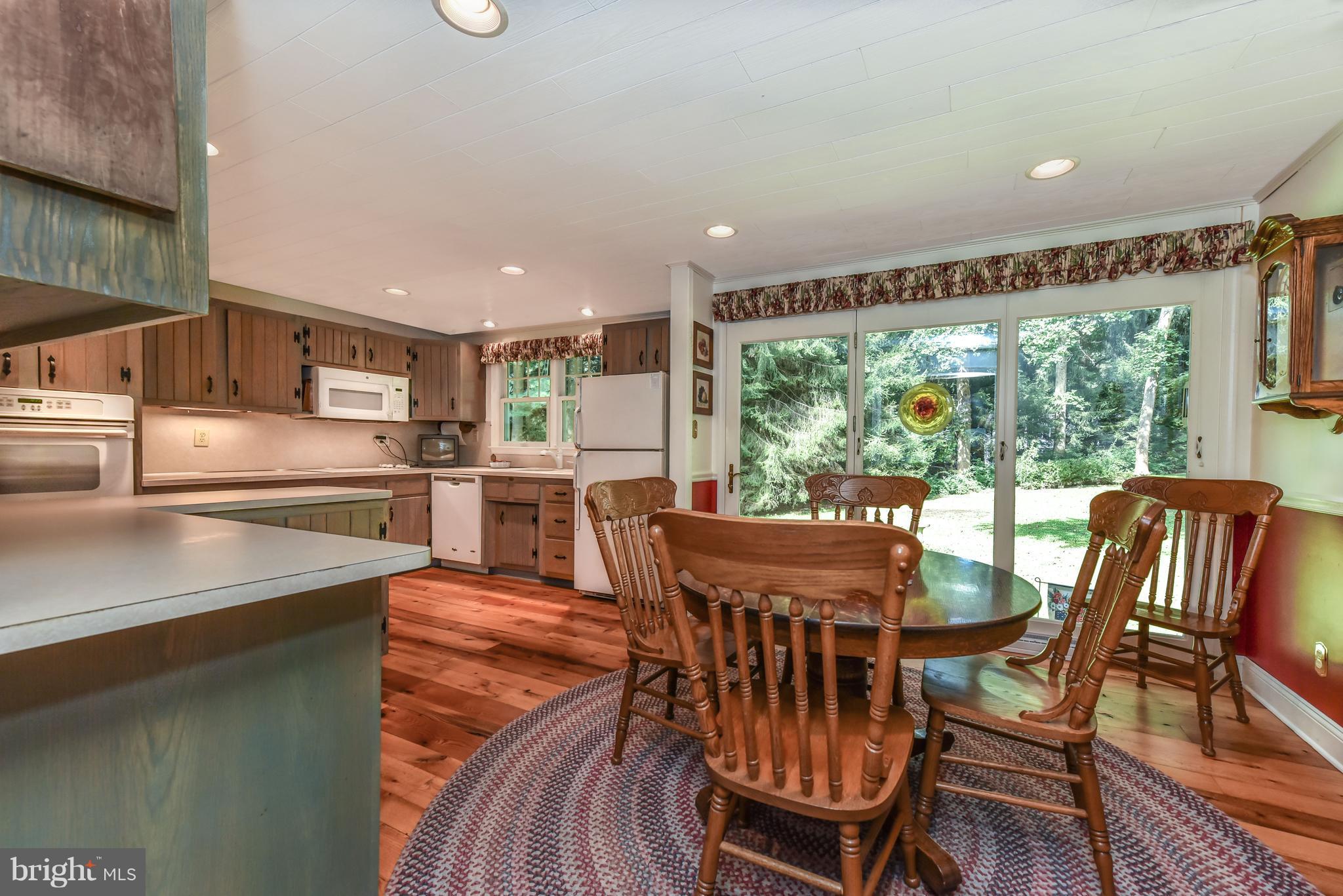 5 Atkinson Circle Elkton, MD 21921 - Photo 7 of 22 Dining Room opened up to kitchen