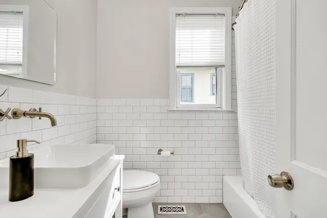 $645,000 | 12 Highland Avenue, Unit A, Arlington, MA 02476