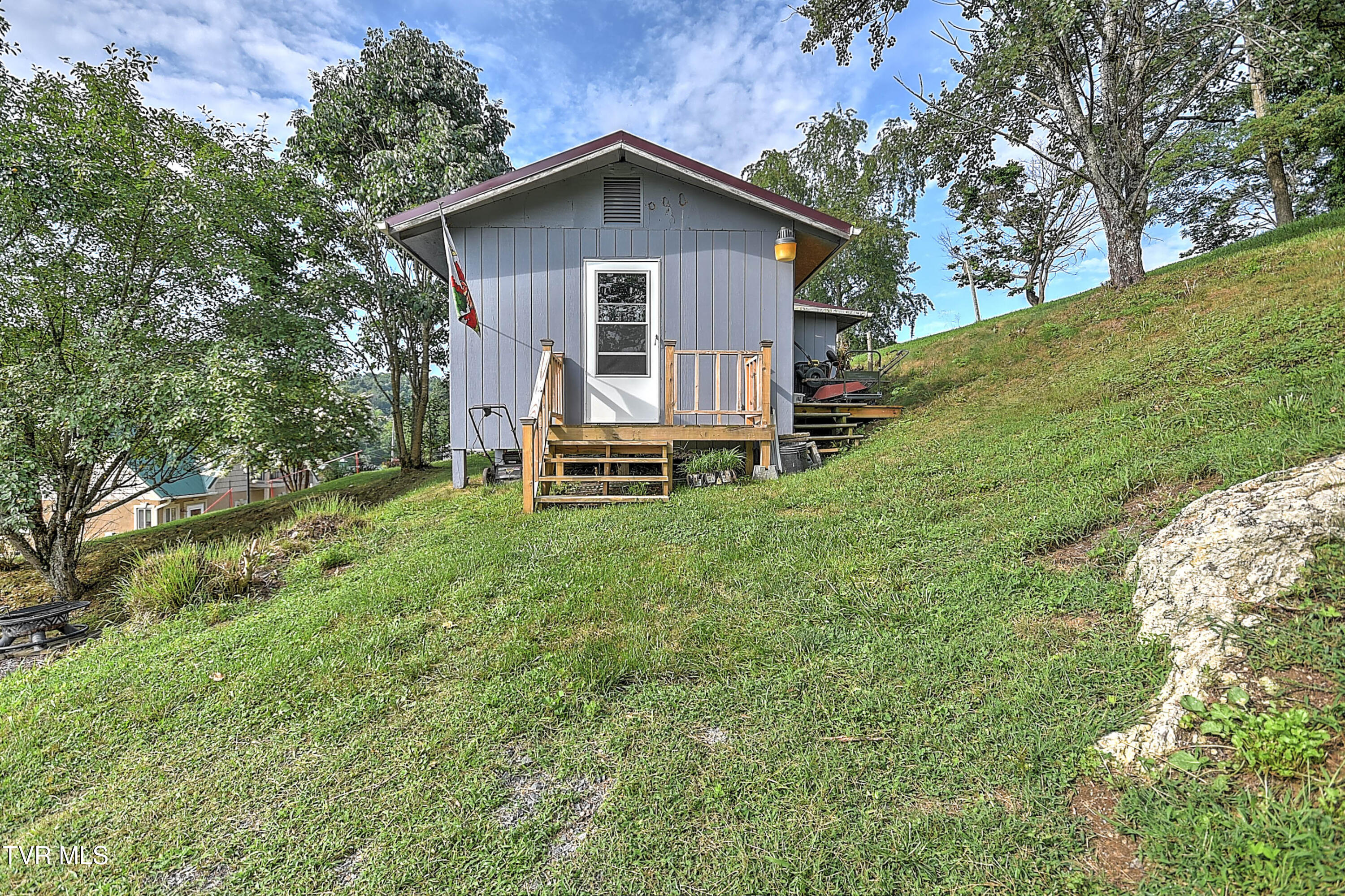 21516 Benhams Road Bristol, VA 24202 - Photo 32 of 39 21516 Benhams KB-44