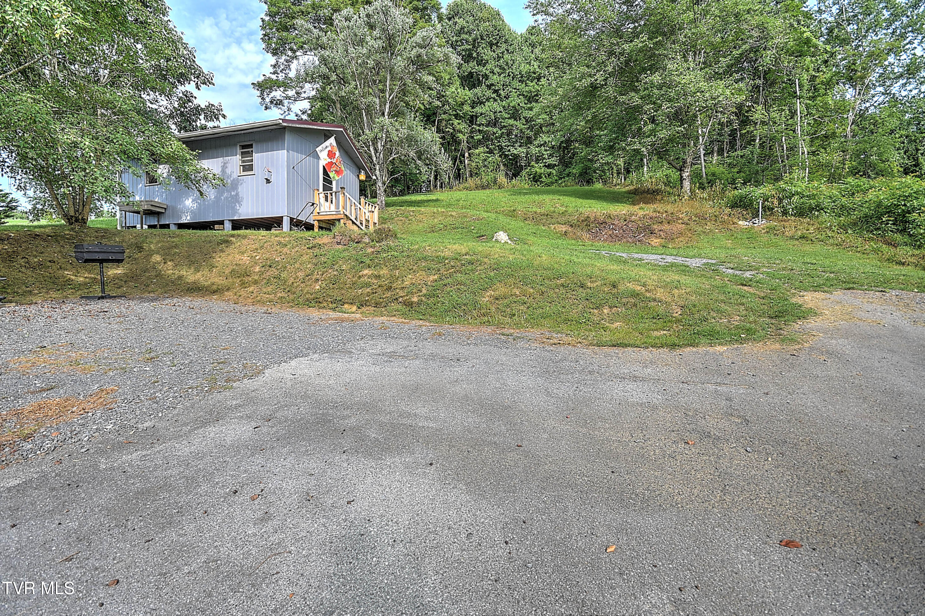 21516 Benhams Road Bristol, VA 24202 - Photo 37 of 39 21516 Benhams KB-39