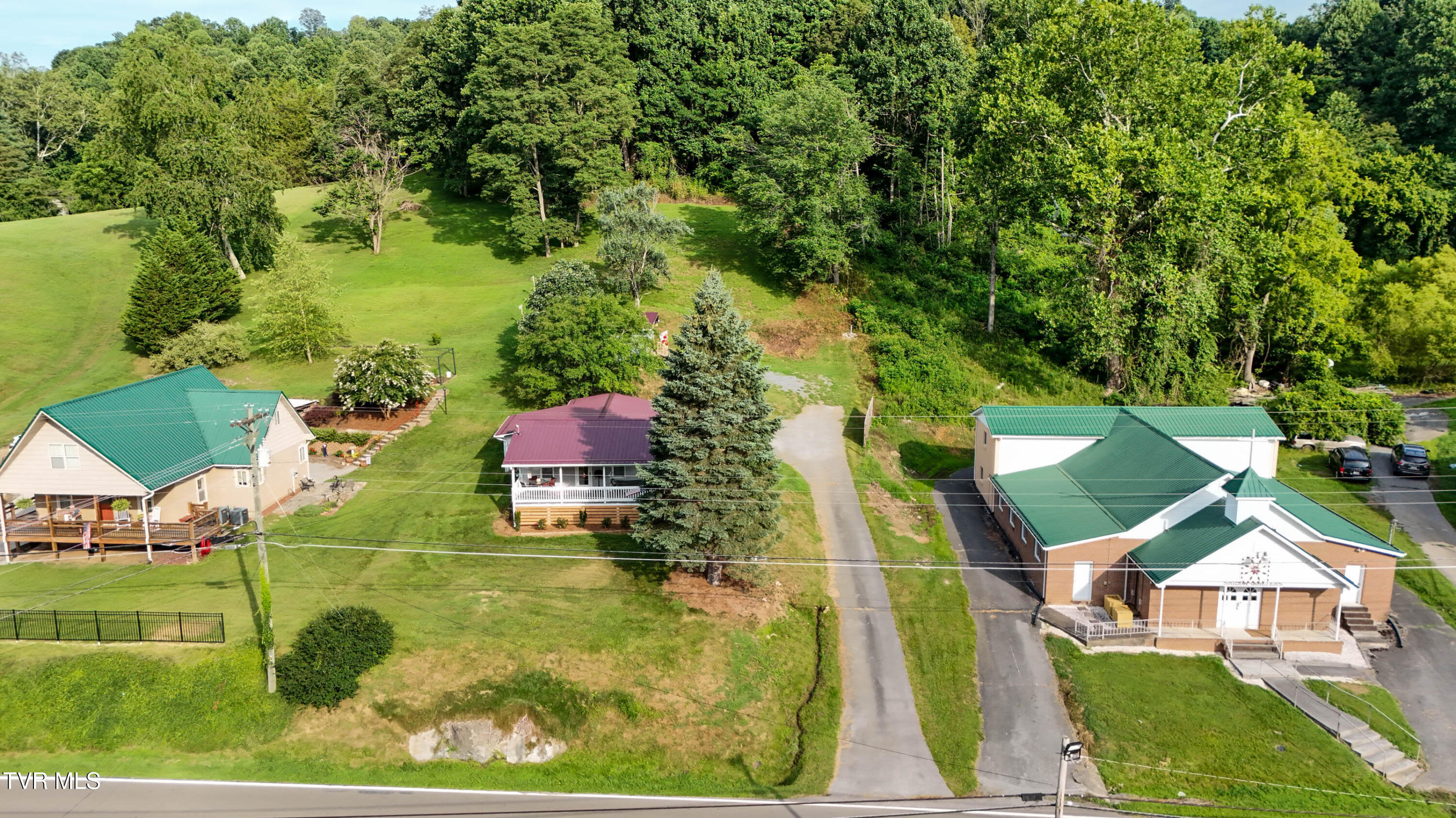 21516 Benhams Road Bristol, VA 24202 - Photo 38 of 39 21516 Benhams Rd Drone WINKLER-12