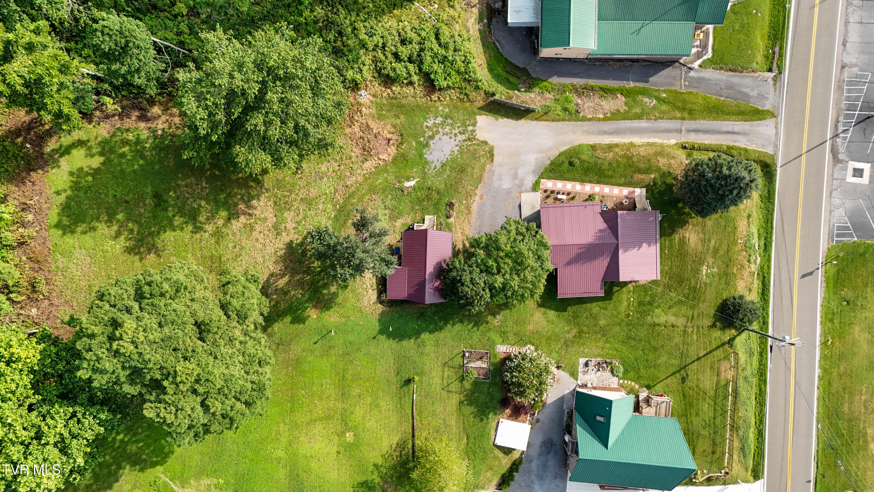 21516 Benhams Road Bristol, VA 24202 - Photo 39 of 39 21516 Benhams Rd Drone WINKLER-5