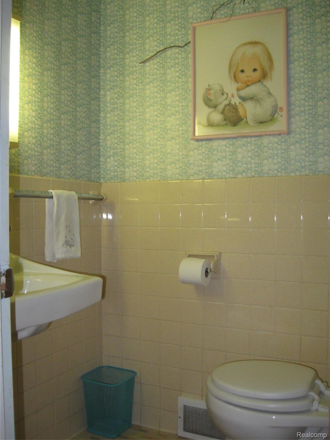 8196 Miller Road Swartz Creek, MI 48473 - Photo 24 of 35 IMG_5678.JPG