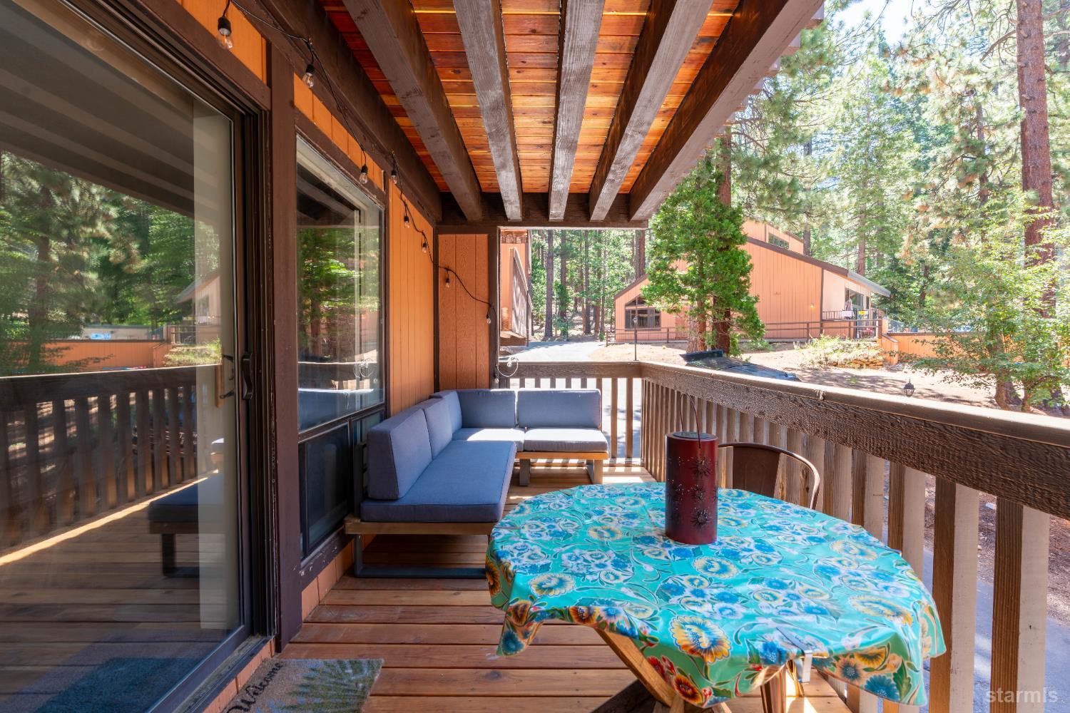 1439 Ski Run Boulevard, Unit H4 South Lake Tahoe, CA 96150 - Photo 4 of 18