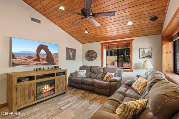 $489,000 | 4986 Old Spruce Drive, Pine, AZ 85544