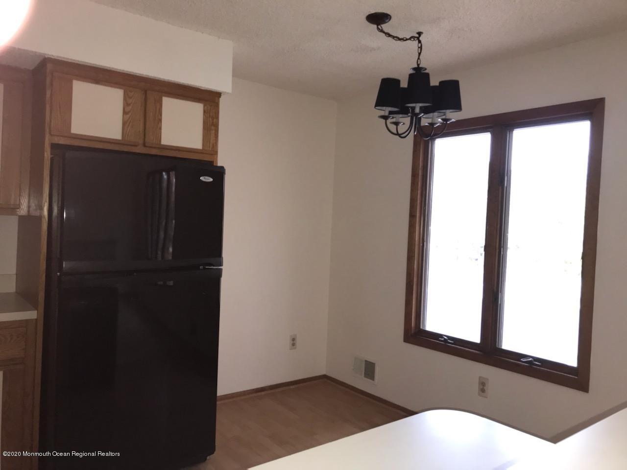 2230 Bridge Avenue, Unit 17 Point Pleasant, NJ 08742 - Photo 6 of 17 2230 Bridge Kitchen eating area