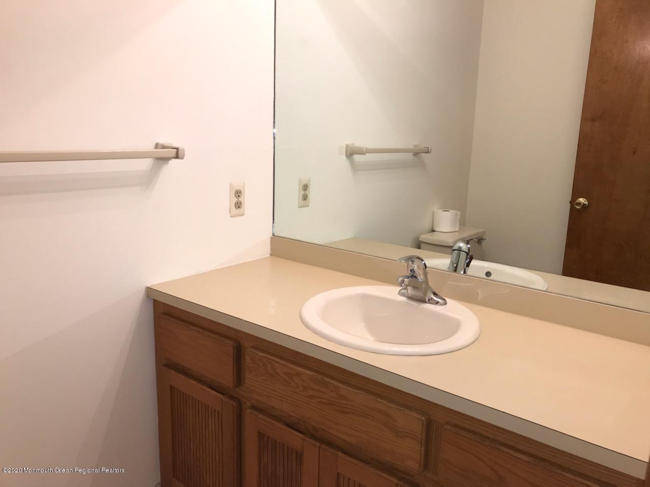 2230 Bridge Avenue, Unit 17 Point Pleasant, NJ 08742 - Photo 10 of 17 2230 Bridge 1st floor half bath