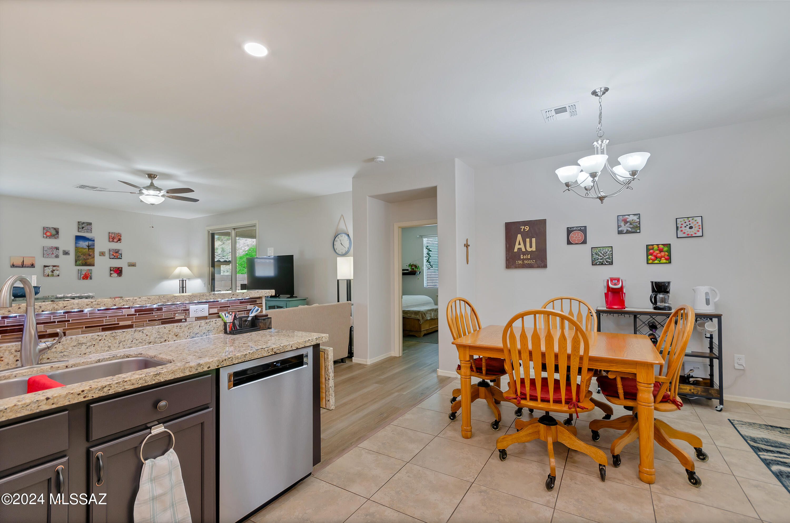 38925 South Running Roses Lane Tucson, AZ 85739 - Photo 7 of 35