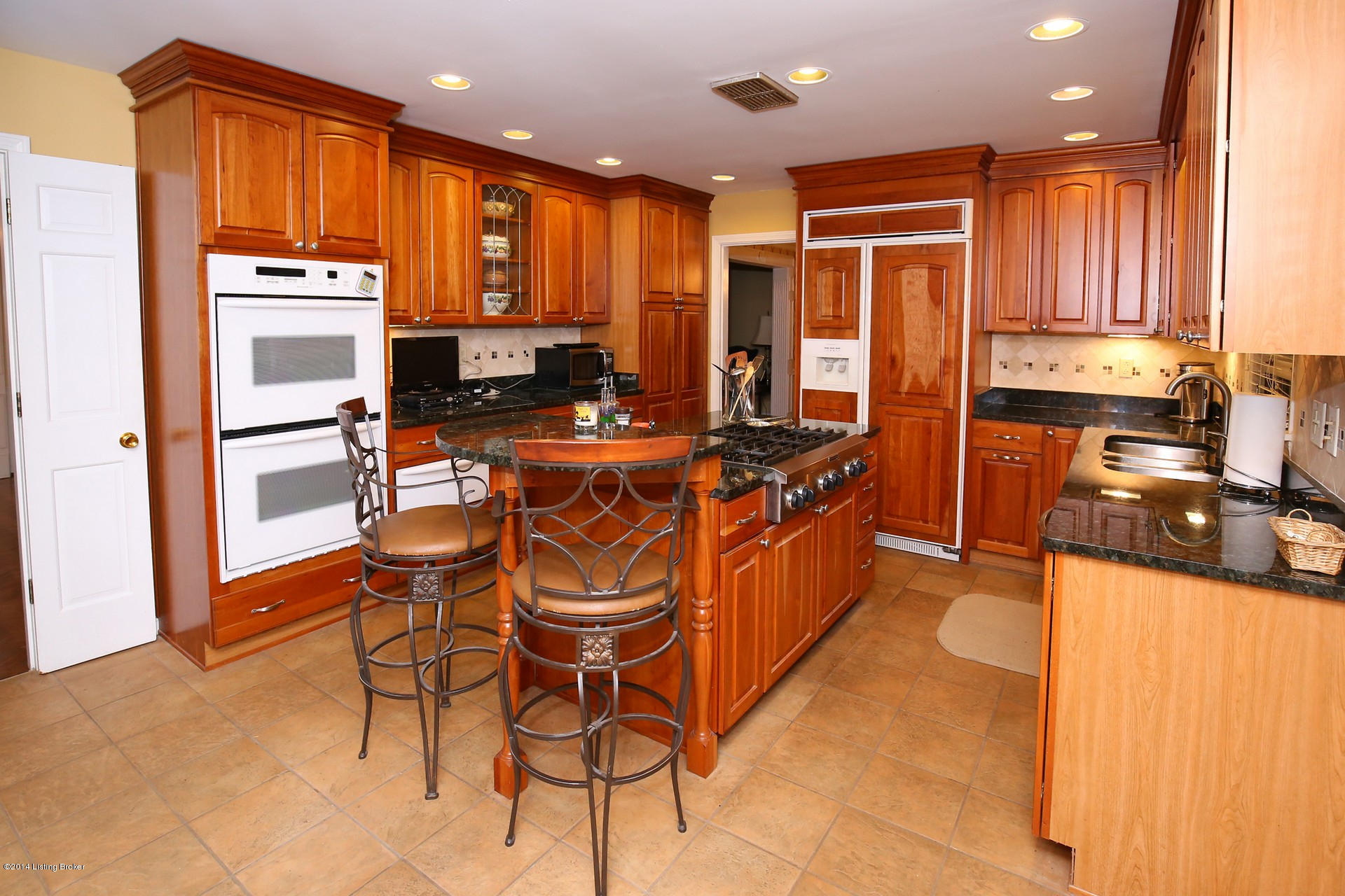 5302 Hempstead Road Louisville, KY 40207 - Photo 11 of 24 IMG_4901