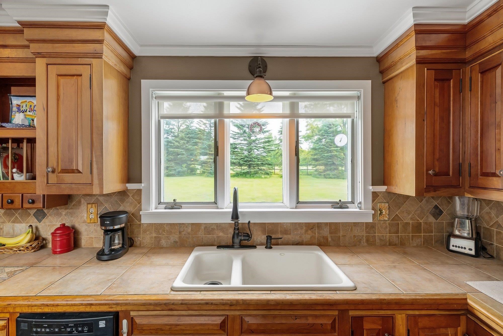 1225 Hardwick Street Hardwick, VT 05836 - Photo 15 of 48