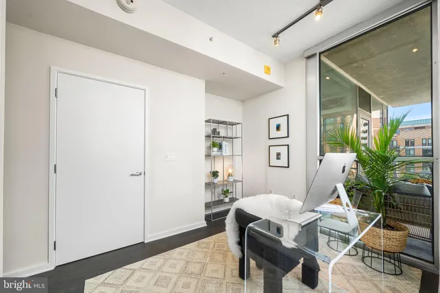 $700,000 | 3409 Wilson Boulevard, Unit 410, Arlington, VA 22201