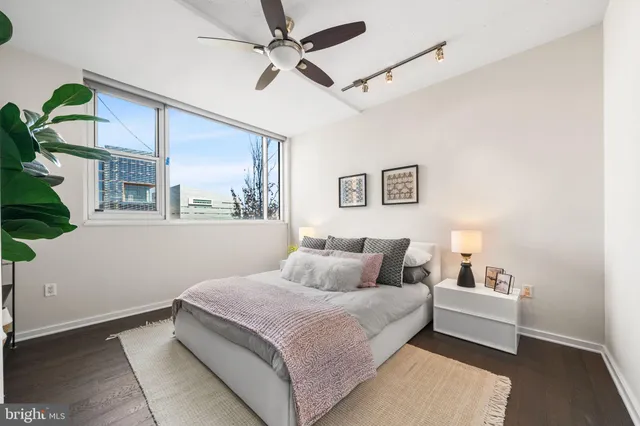 $700,000 | 3409 Wilson Boulevard, Unit 410, Arlington, VA 22201