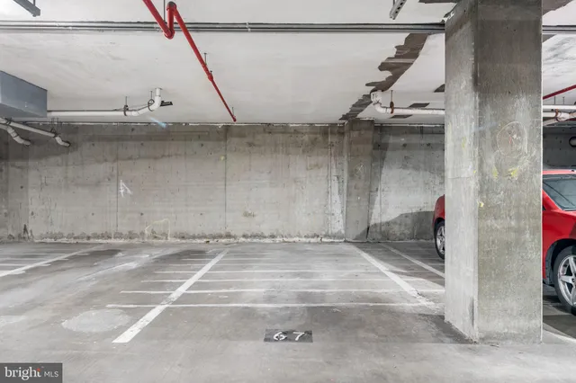 $700,000 | 3409 Wilson Boulevard, Unit 410, Arlington, VA 22201