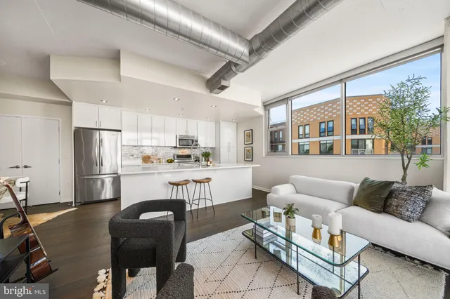 $700,000 | 3409 Wilson Boulevard, Unit 410, Arlington, VA 22201