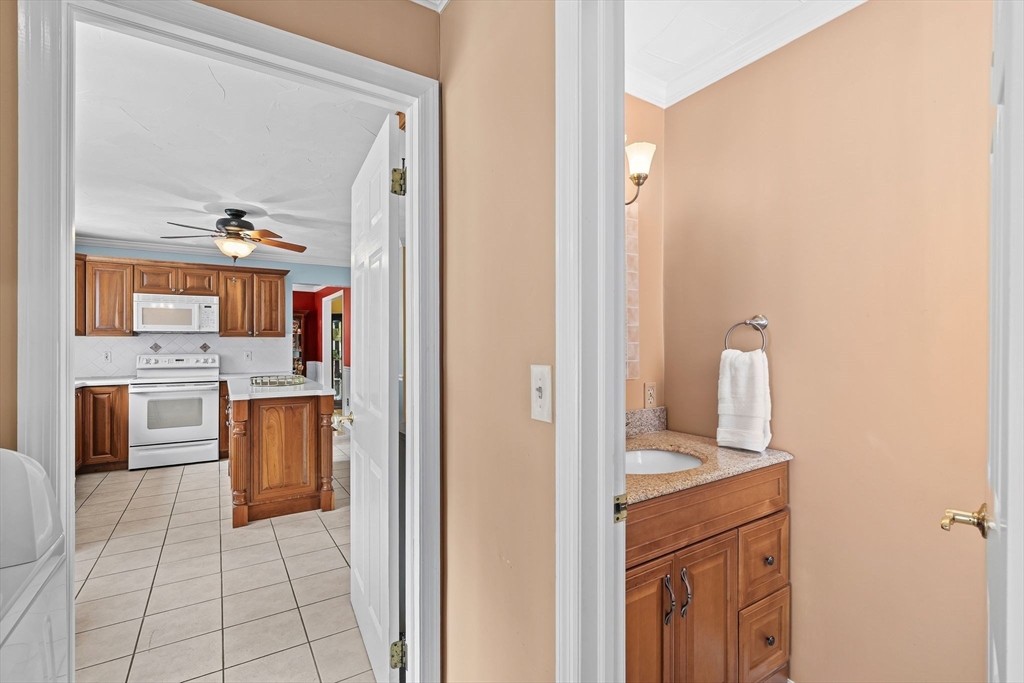 799 Hanover Street Hanover, MA 02339 - Photo 6 of 39
