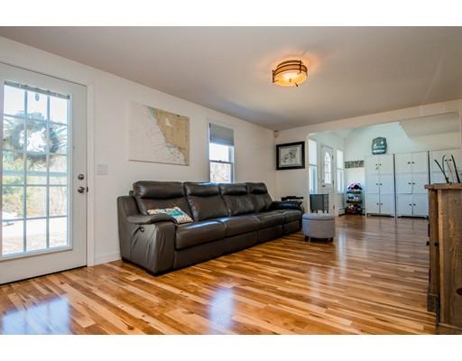 35 Bradford Lane Rochester, MA 02770 - Photo 12 of 29 Gallery Image 12