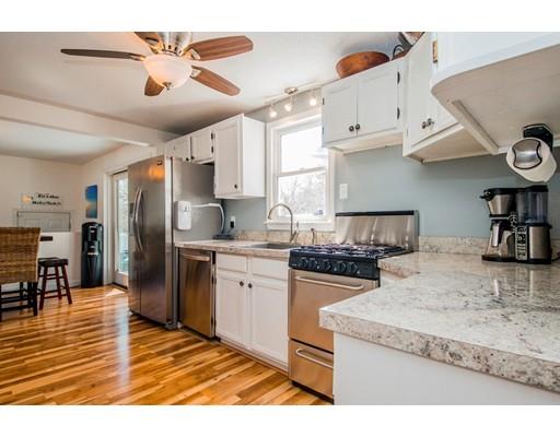 35 Bradford Lane Rochester, MA 02770 - Photo 3 of 29 Gallery Image 3
