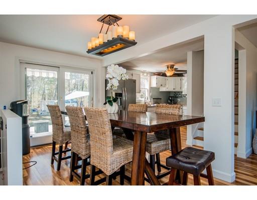 35 Bradford Lane Rochester, MA 02770 - Photo 4 of 29 Gallery Image 4