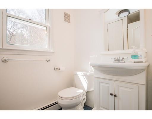 35 Bradford Lane Rochester, MA 02770 - Photo 10 of 29 Gallery Image 10