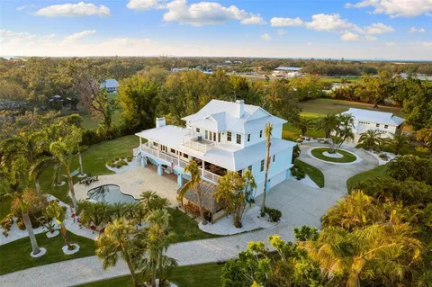 $4,750,000 | 450 Bayshore Drive, Terra Ceia, FL 34250