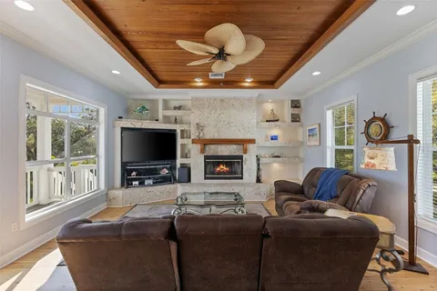 $4,750,000 | 450 Bayshore Drive, Terra Ceia, FL 34250